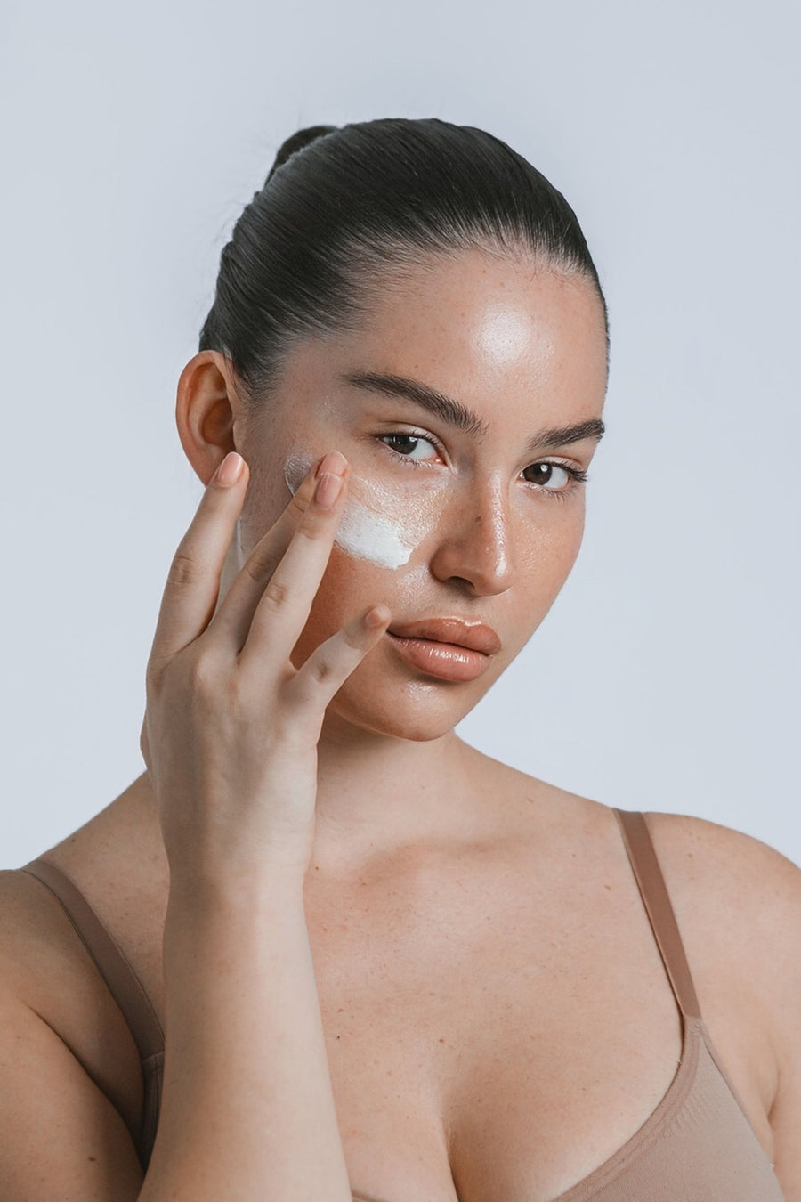 cream apply 2